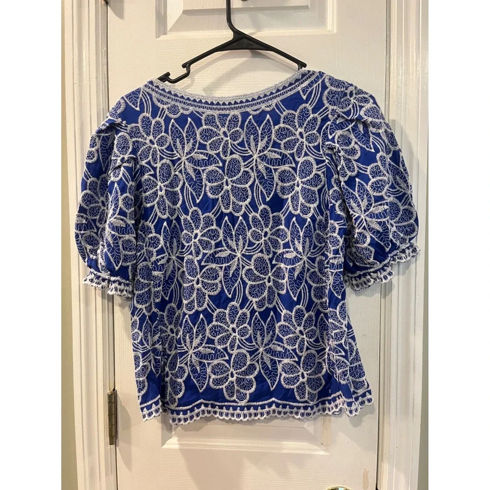 Solitaire Blue White Floral Embroidered Puff Sleeve Blouse Top Medium b1